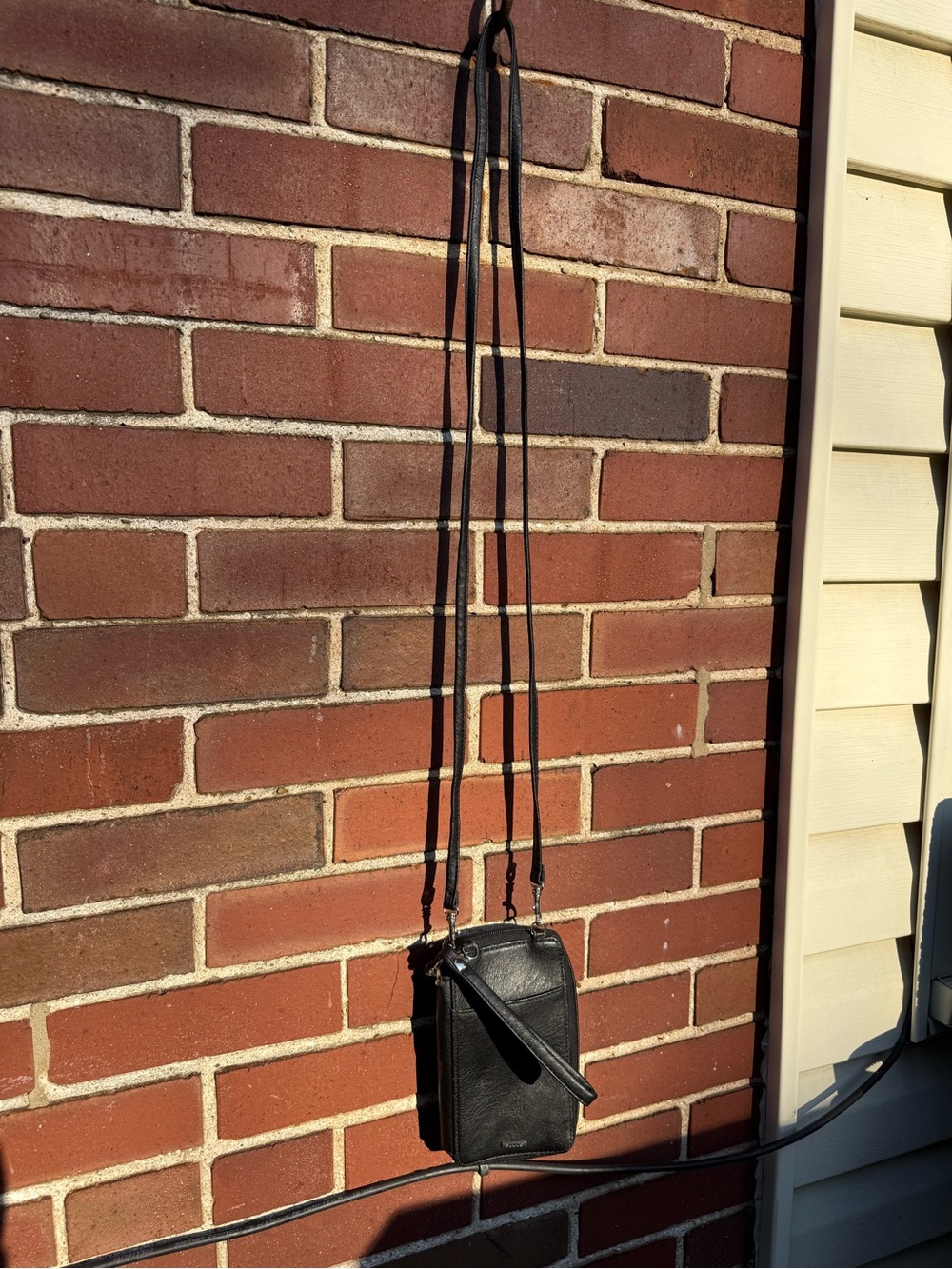 Women’s Black Crossbody Phone Bag - Small Leather Shoulder Pouch